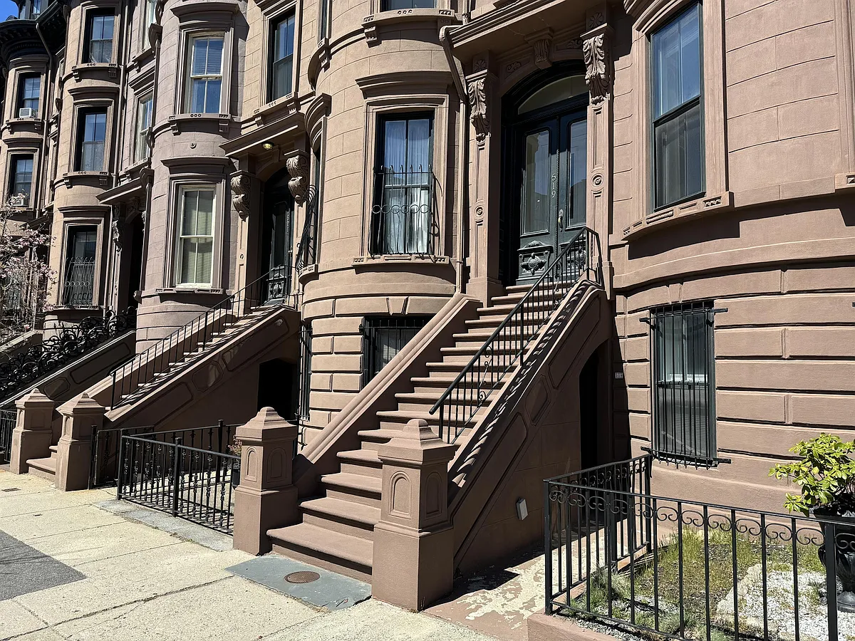 Building Photo - 519 Columbus Ave #1