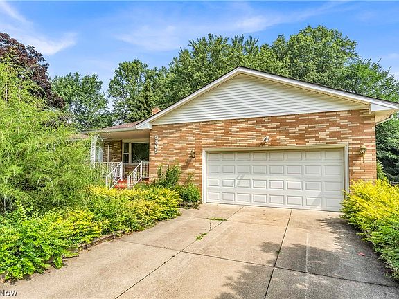 2nd image of 5805 Williamsburg Dr