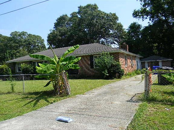 3rd image of 6930 S Kenwood Dr