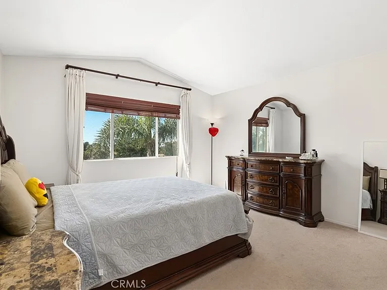 75 Parrell Ave — Photo 17