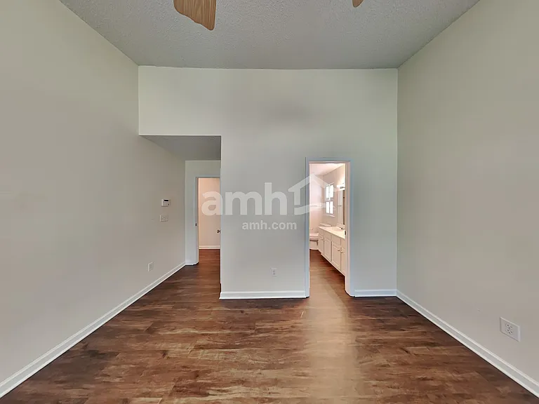 1092 Chapel Creek Rd SW — Photo 9