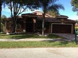 5682 NW 41st Ave, Coconut Creek, FL 33073