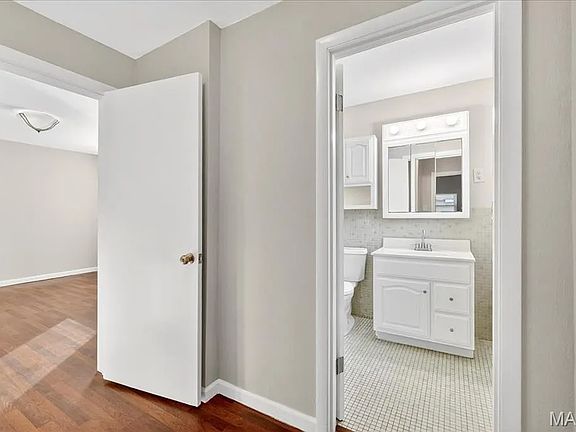 3rd image of 108 Lemay Gardens Dr