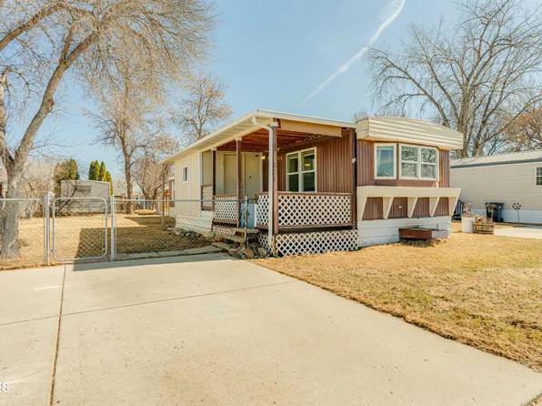 121 Georgia St, Bismarck, ND 58504