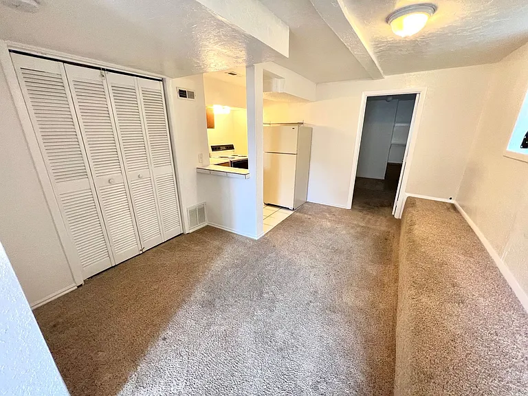 346 N South St #348-800 — Photo 2