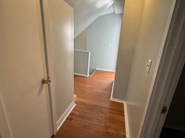 48 Miller St #2