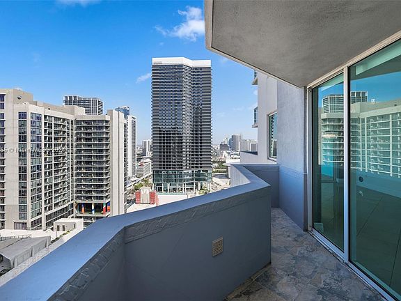 5th image of 244 Biscayne Blvd APT 2808