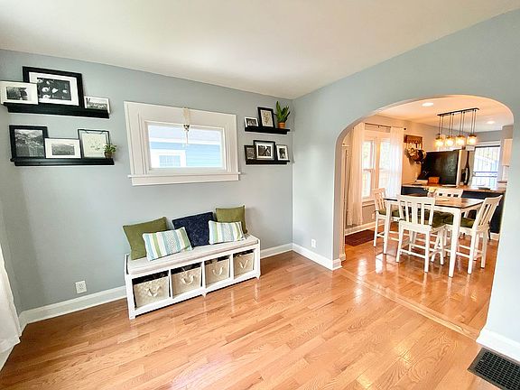 4th image of 5324 Guilford Ave