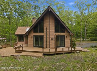 1517 Deer Run, Bushkill, PA 18324