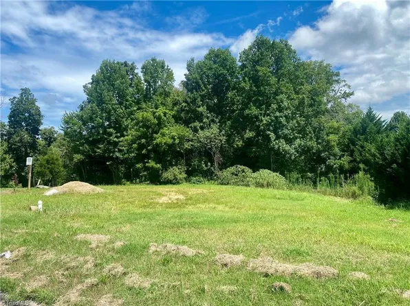104 Sprucewood Ct Lot 246, High Pt, NC 27263