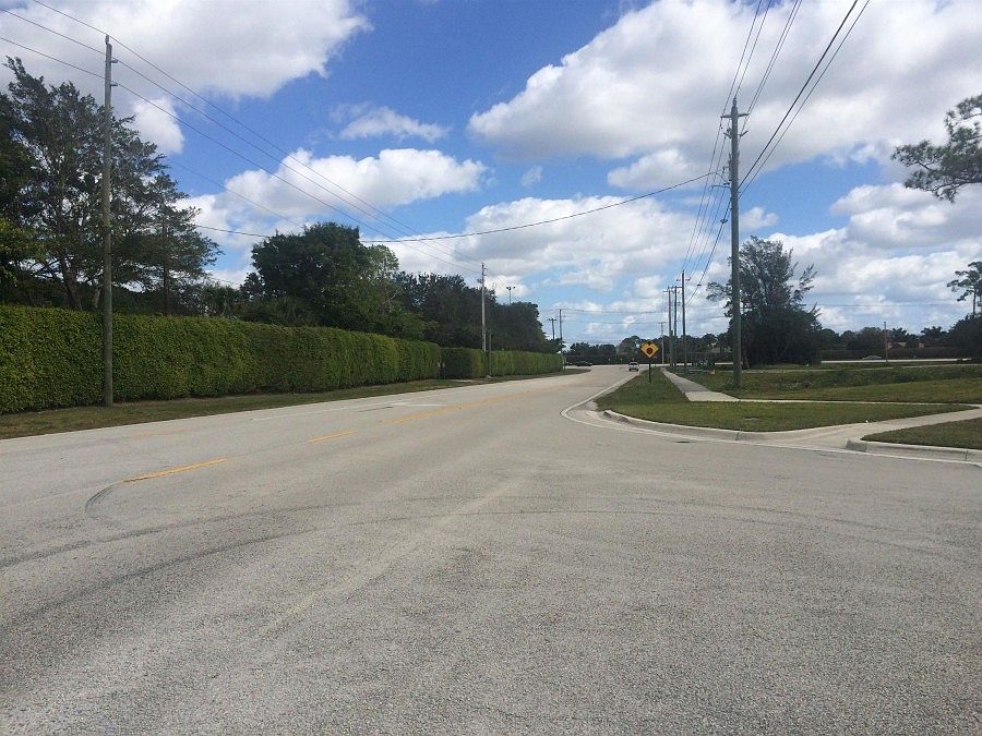 2nd image of 10765 Oak Meadow Ln