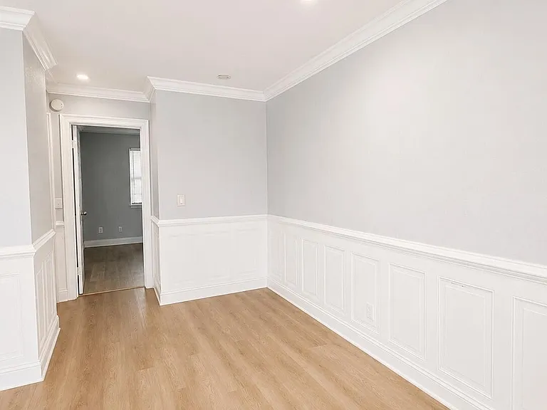 4666 Ken Knight Dr N — Photo 3
