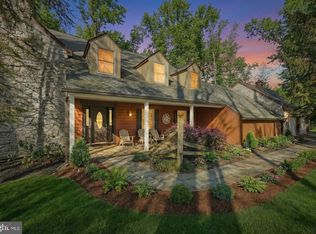 4205 Grandview Rd, Hanover, PA 17331