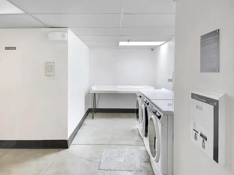 1085 Broadway St #6 — Photo 15