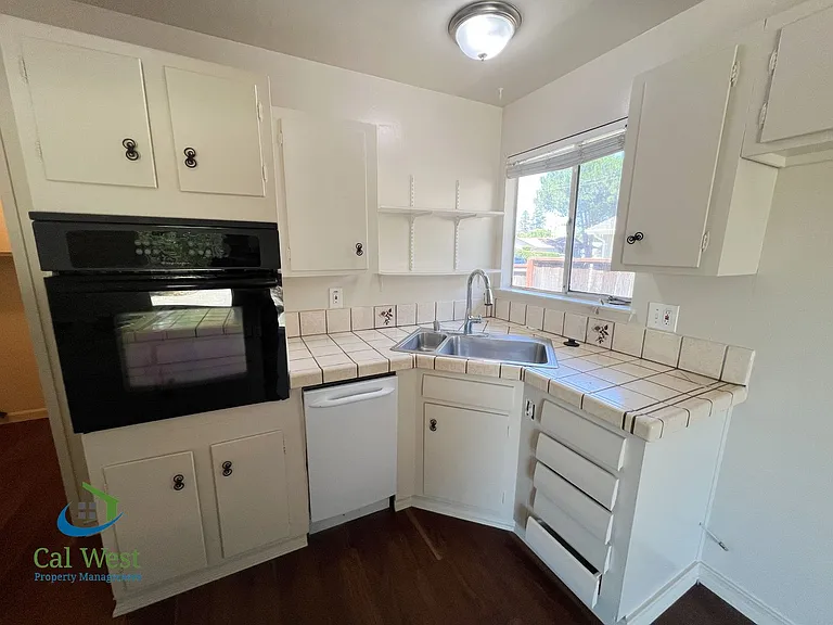 5510 Yale Dr — Photo 10