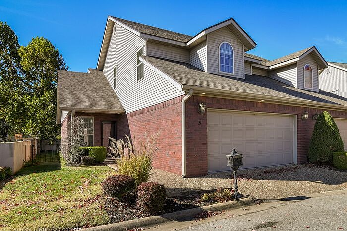 1st image of 5 W Prairie Dunes Ct