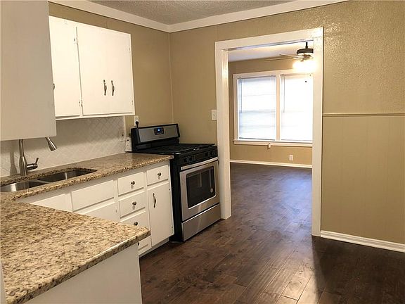 3rd image of 617 Kimbrough St