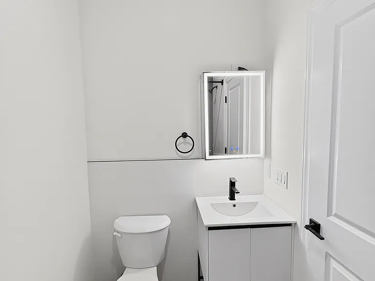 270 Hunterdon St #3 — Photo 32