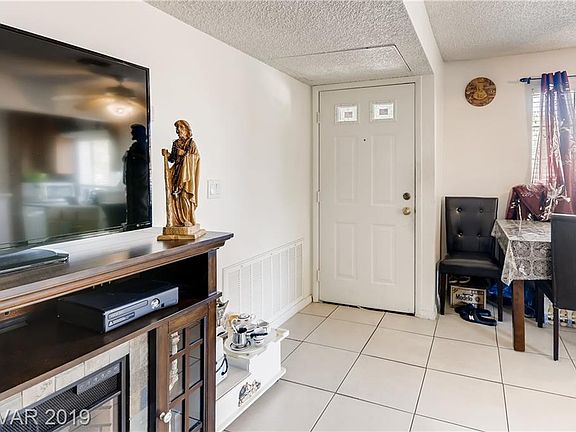4th image of 4801 Nara Vista Way Unit 203