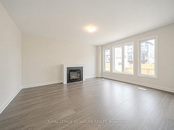 3rd image of 109 York Dr