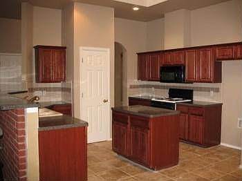 2nd image of 1303 Cypress Trl