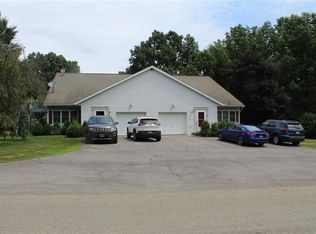 5 Ridgeview Dr, Newburgh, NY 12550