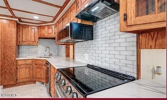 3rd image of 2713 Goddard Rd