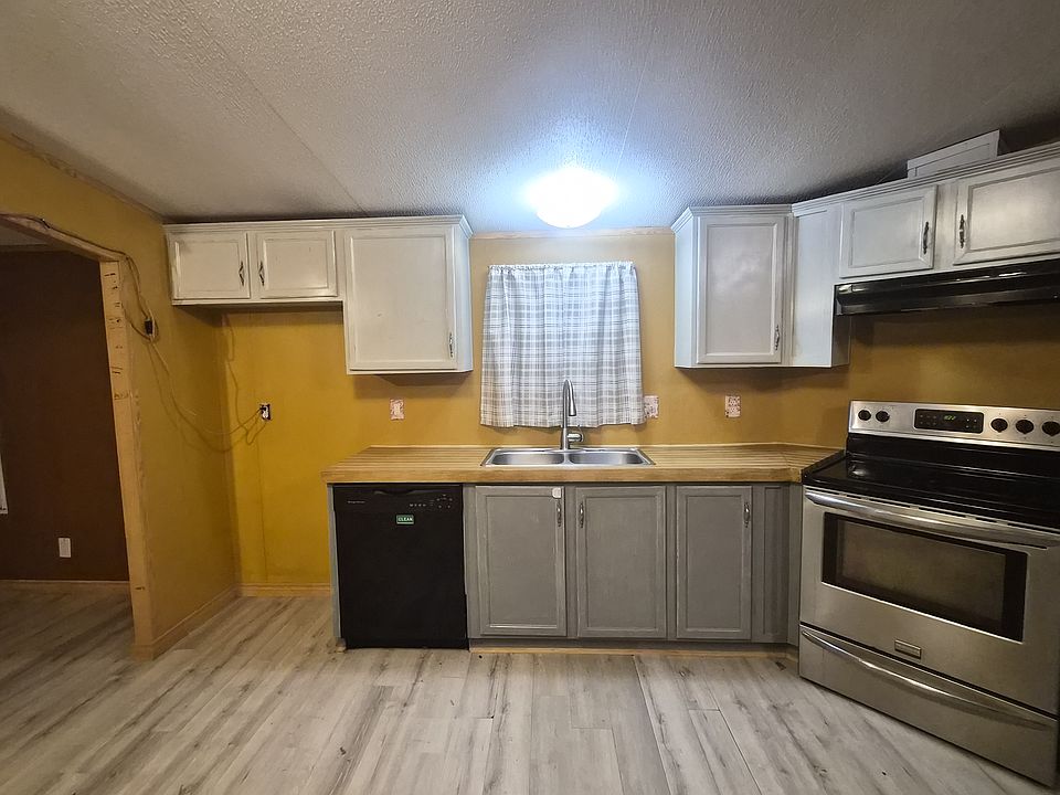 1st image of 514 Joan St