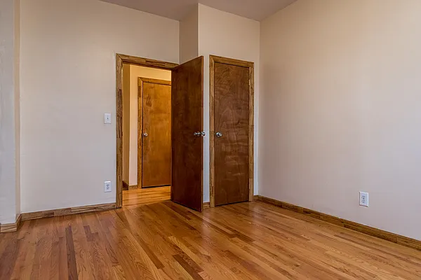 Rented by Nooklyn NYC LLC | media 21