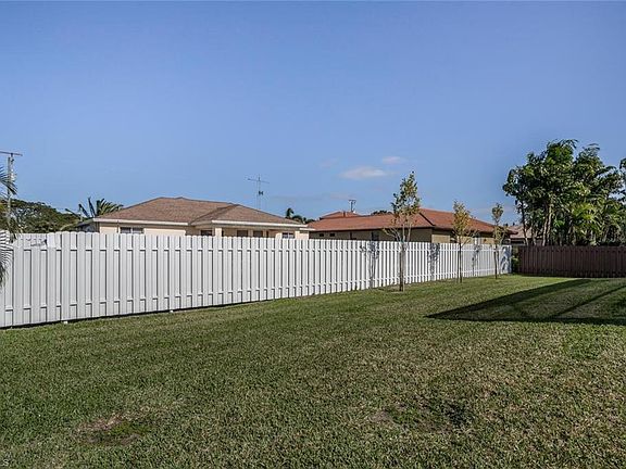 4th image of 2519 SW 25th St
