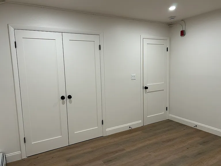 787 Admiral St #1 — Photo 32