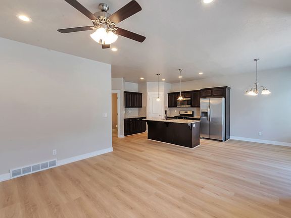5th image of 1714 N 3870 W