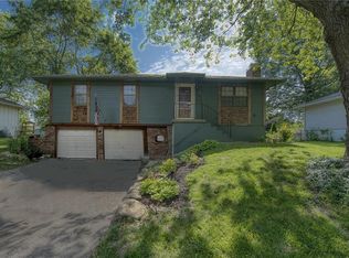 201 SE Crescent St, Lees Summit, MO 64063