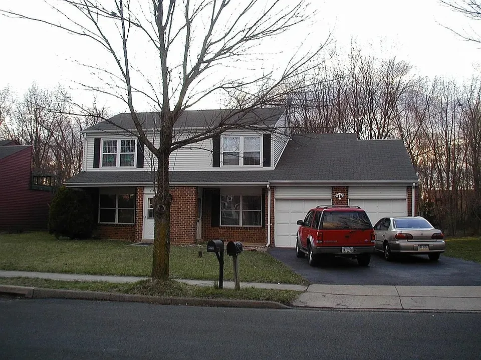 4556 Winding Brook Dr