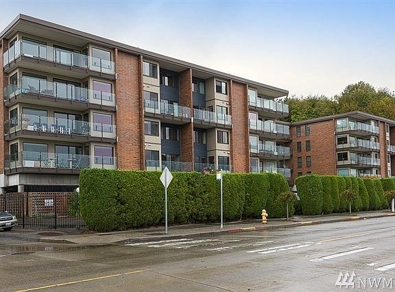 3rd image of 1737 Harbor Ave SW Unit S105
