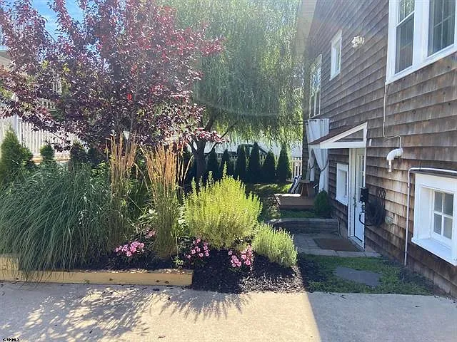 24 N Cornwall Ave — Photo 43