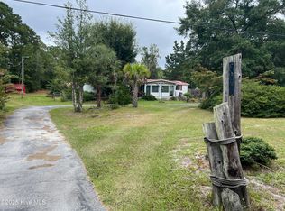 591 Highway 172, Hubert, NC 28539