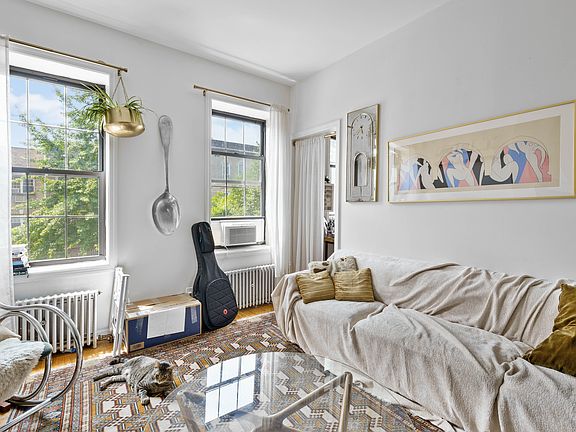 4th image of 661 Mac Donough St #2
