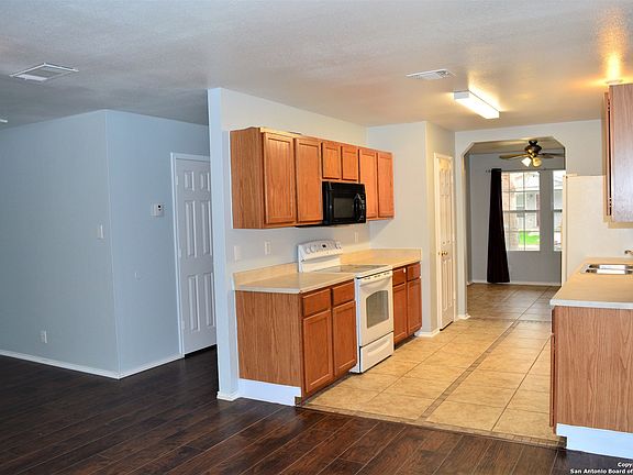 2nd image of 6235 Cypress Circle