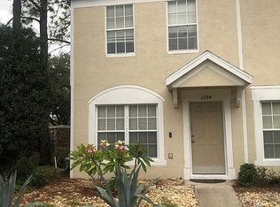 2284 Lake Woodberry Cir, Brandon, FL 33510