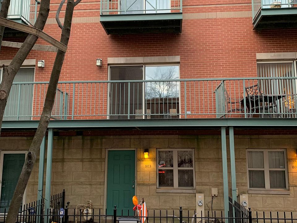 1st image of 4530 S Woodlawn Ave Unit 803