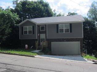 2055 6th, Akron, OH 44314