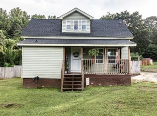 16 Guy St, Pelzer, SC 29669