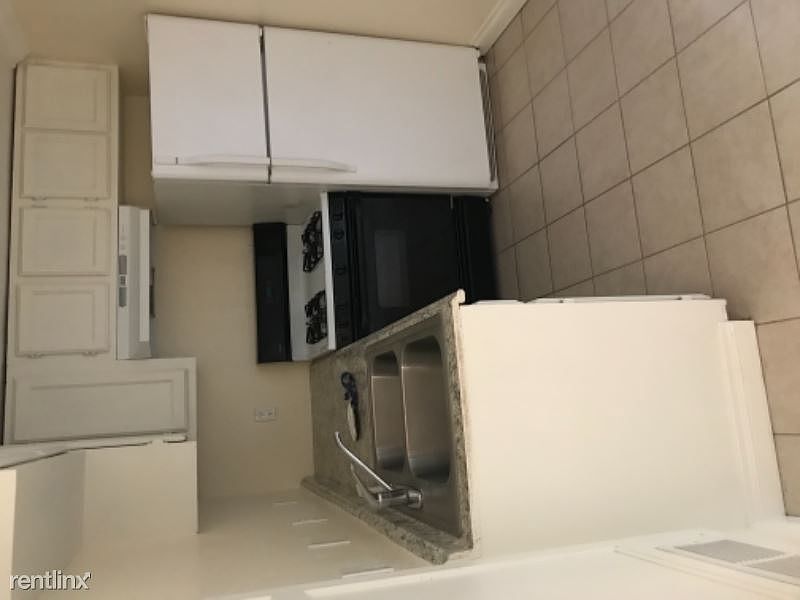 1st image of 1072 Laguna Ave APT 1