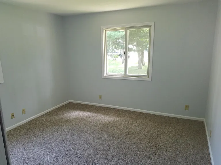 15046 Bignell Dr — Photo 12