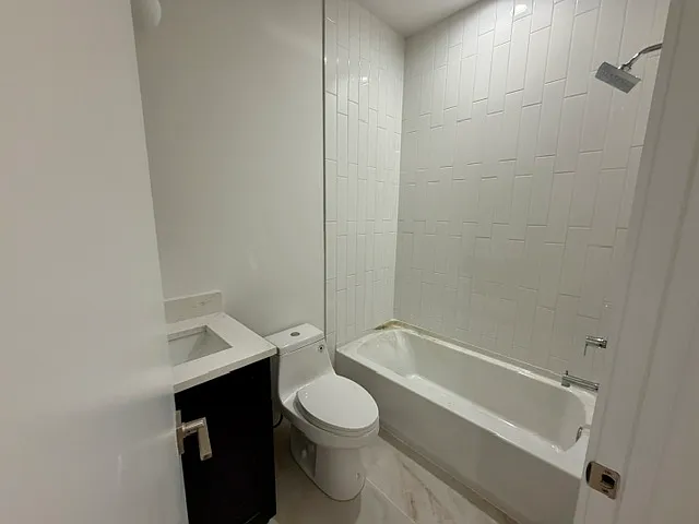 3 bed, $3,450 — Photo 3