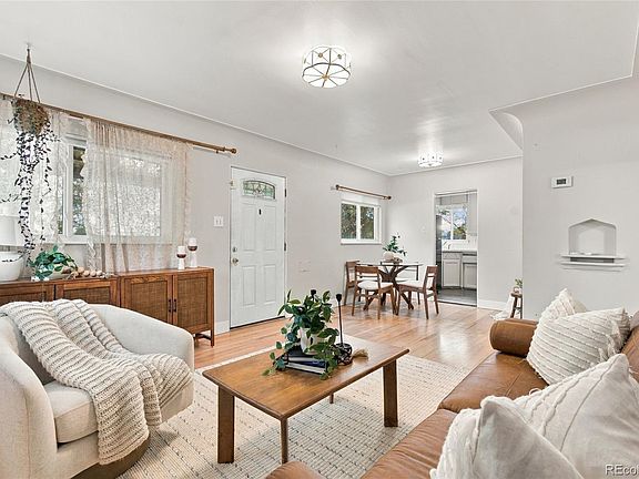 3rd image of 3235 W 6th Avenue
