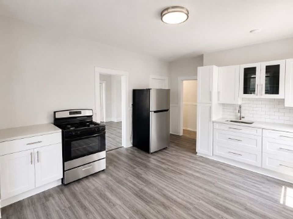1st image of 200 Irving Ave APT 3B