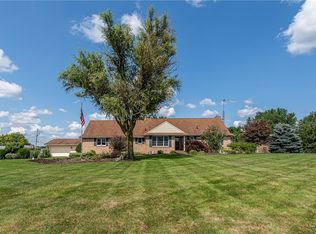 7595 Ravenna Ave, Louisville, OH 44641