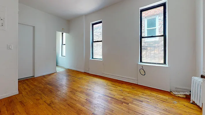 Rented by Bond New York | media 1